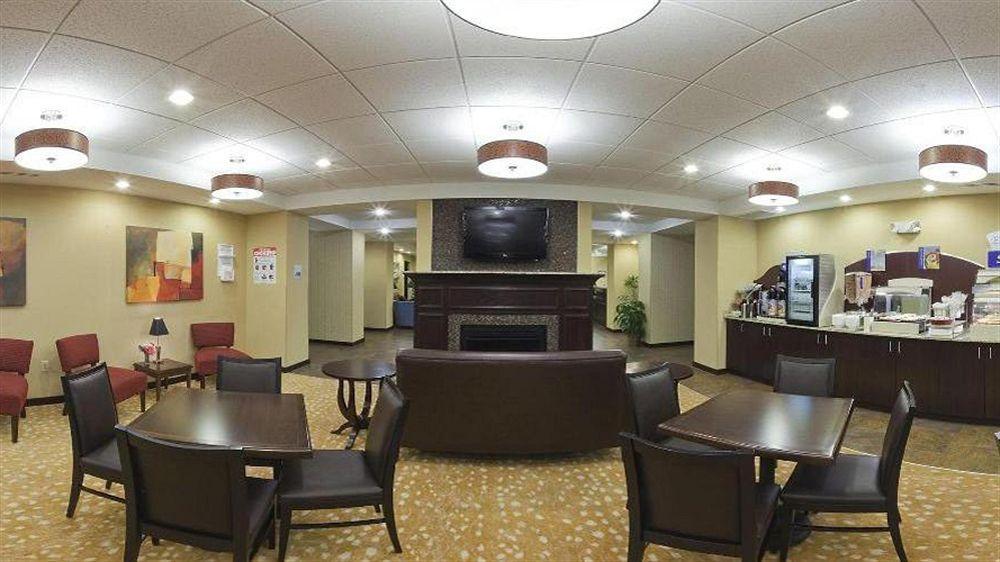 Holiday Inn Express & Suites Malone By Ihg Ngoại thất bức ảnh
