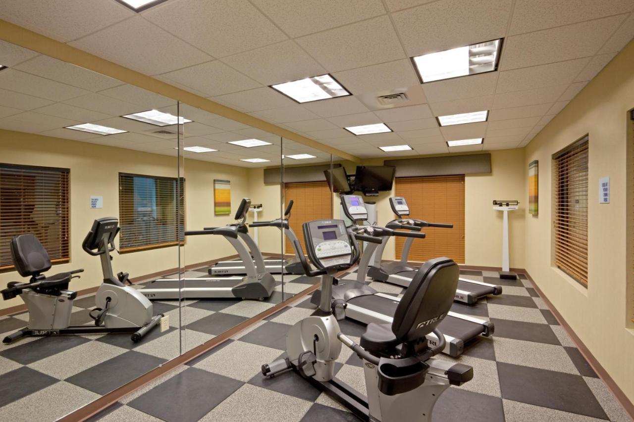 Holiday Inn Express & Suites Malone By Ihg Ngoại thất bức ảnh